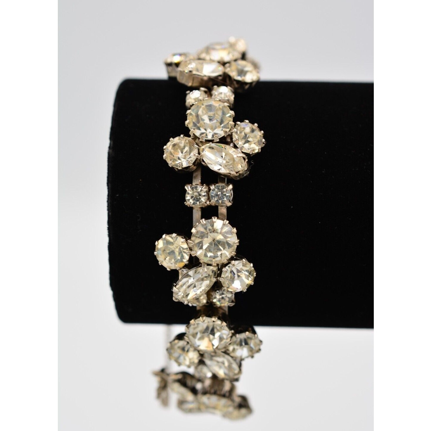 Weiss Vintage Crystal Bracelet Prong Rhinestone Cluster Silver Tone Signed Bin6 80$
